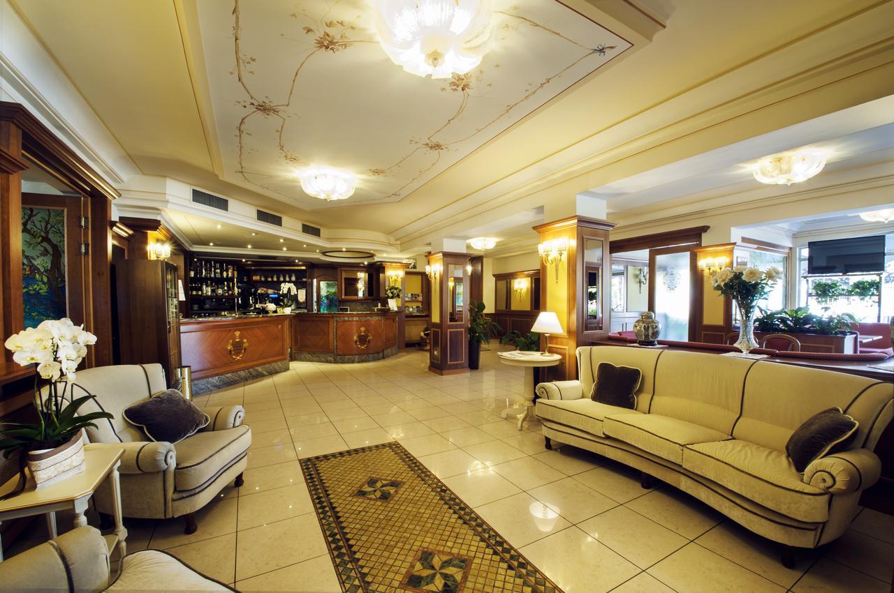 Hotel Conca D'Oro Salò Екстериор снимка