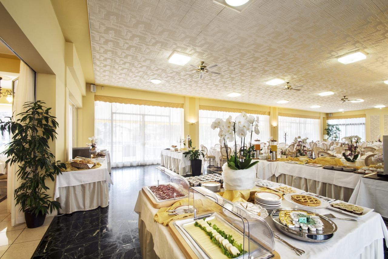 Hotel Conca D'Oro Salò Екстериор снимка